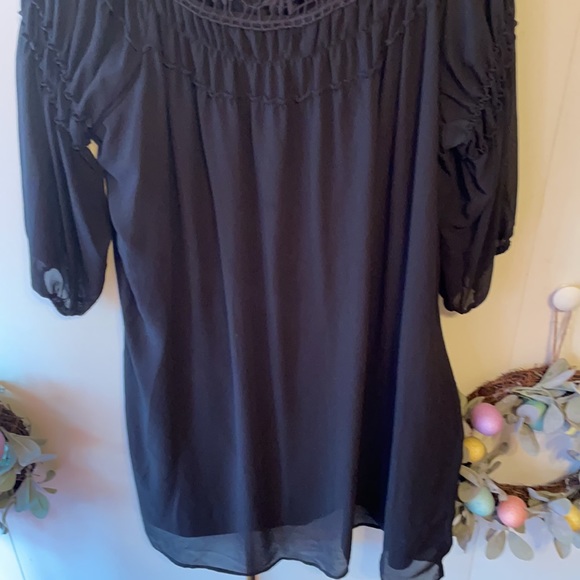 LBD - Picture 3 of 5